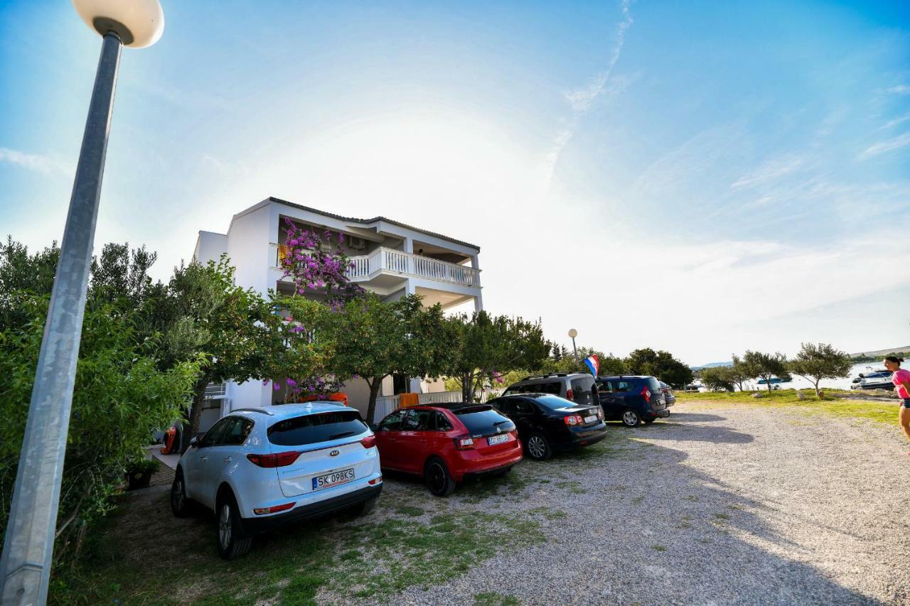 Apartments Martom Seline Buitenkant foto